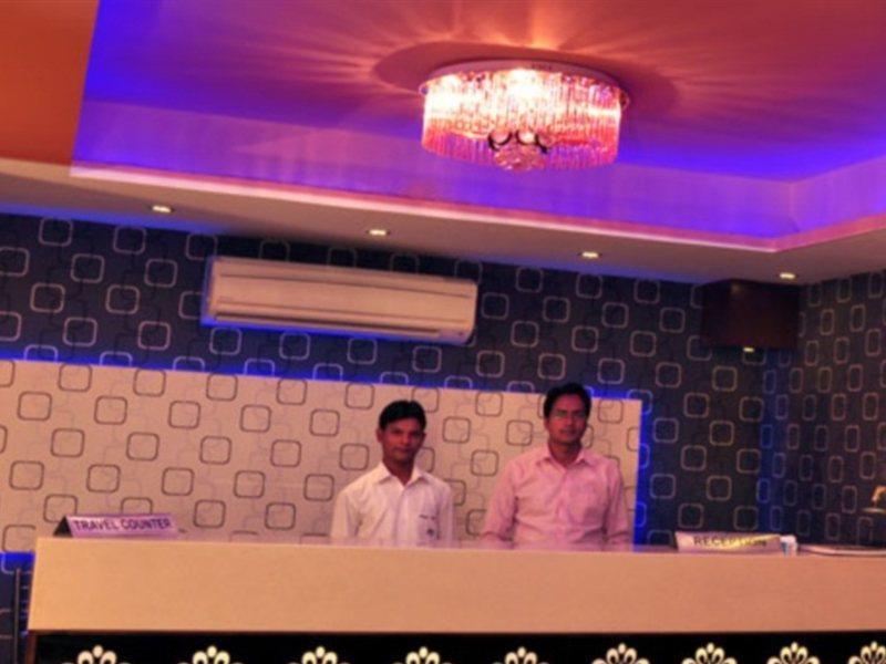 โซฮานาพาเลซ Hotel นิวเดลี ภายนอก รูปภาพ