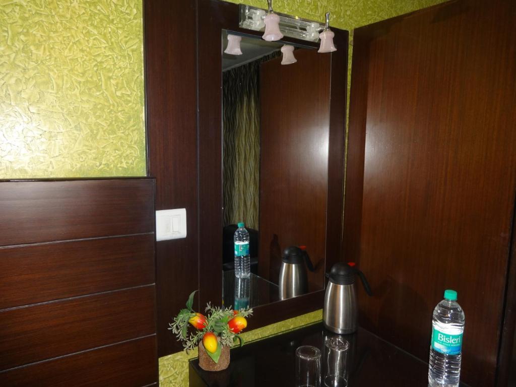 โซฮานาพาเลซ Hotel นิวเดลี ภายนอก รูปภาพ